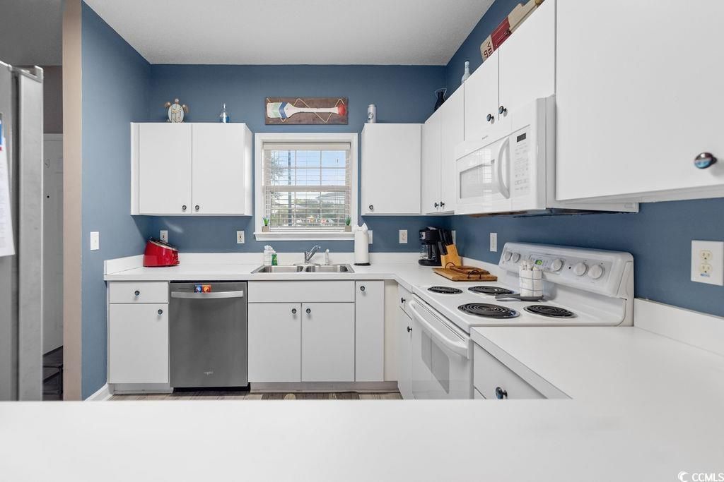 5750 Oyster Catcher Dr. Photo 17