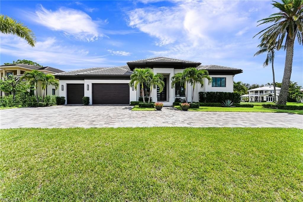 4646 Crayton Rd, Naples, FL 34103 Photo