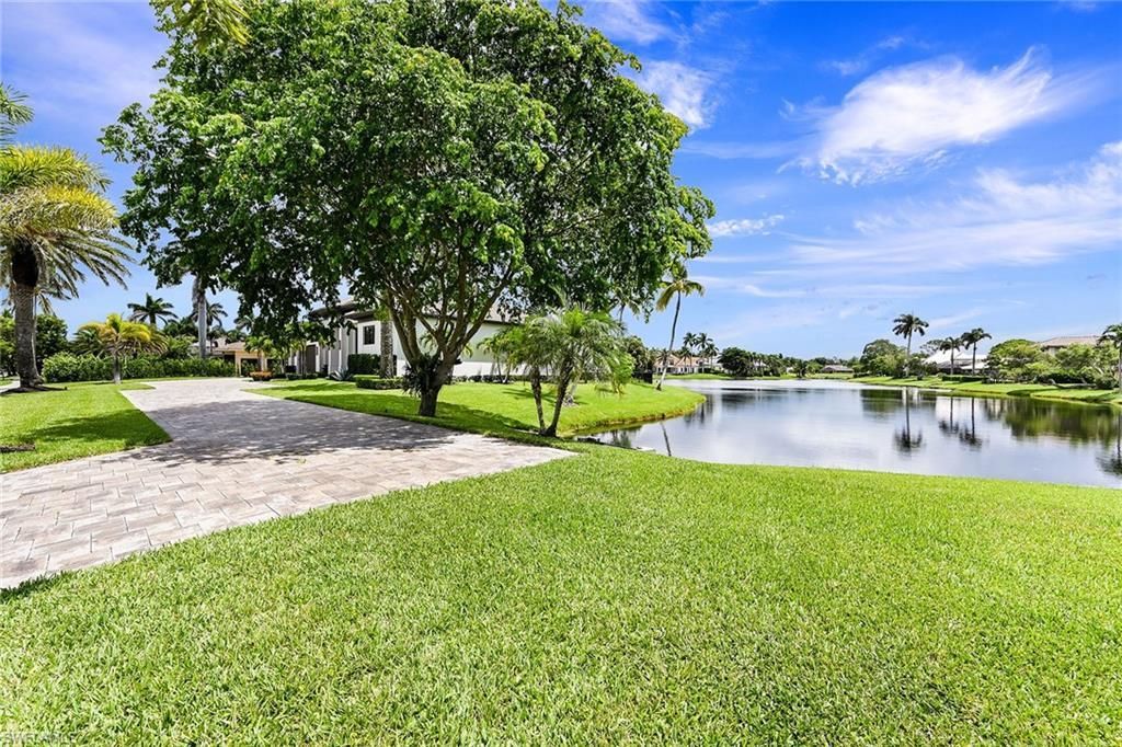 4646 Crayton Rd, Naples, FL 34103 Photo