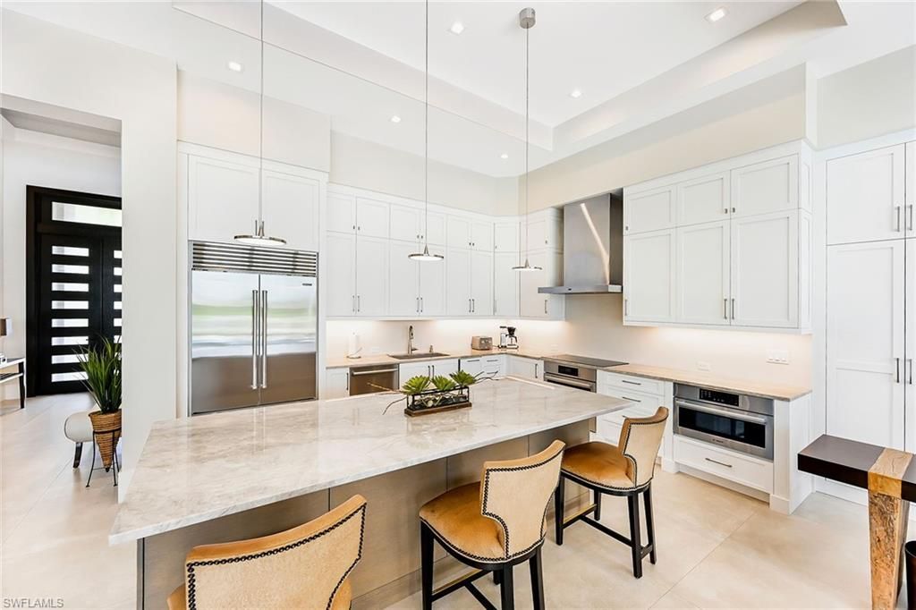4646 Crayton Rd, Naples, FL 34103 Photo