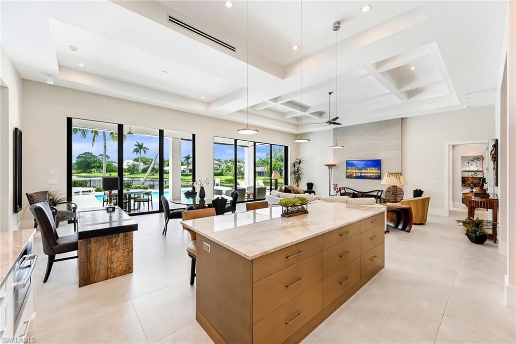 4646 Crayton Rd, Naples, FL 34103 Photo