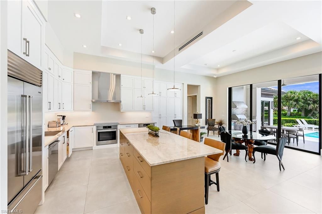 4646 Crayton Rd, Naples, FL 34103 Photo