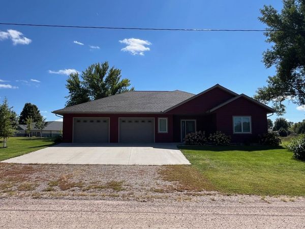 177 Pine Street, Dawson, MN 56232