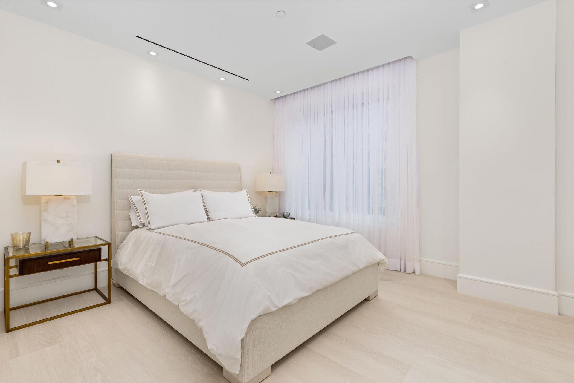 150 Bradley Place, Unit 112, Palm Beach, FL 33480 Photo