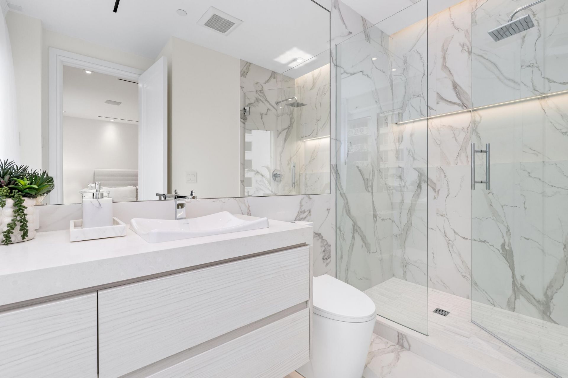 150 Bradley Place, Unit 112, Palm Beach, FL 33480 Photo