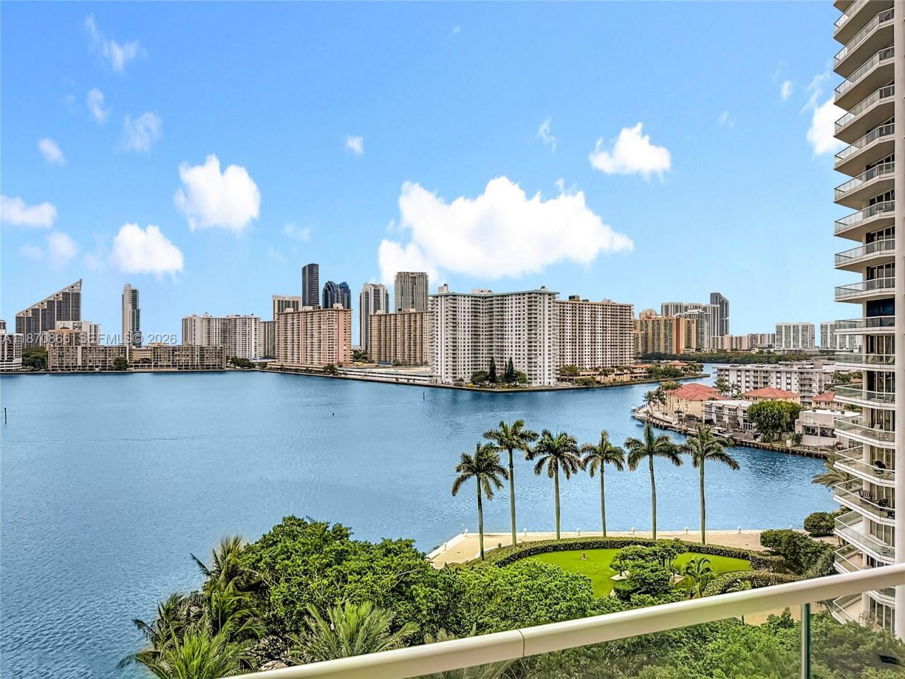 2800 Island Blvd, Unit 902, Aventura, FL 33160 Photo