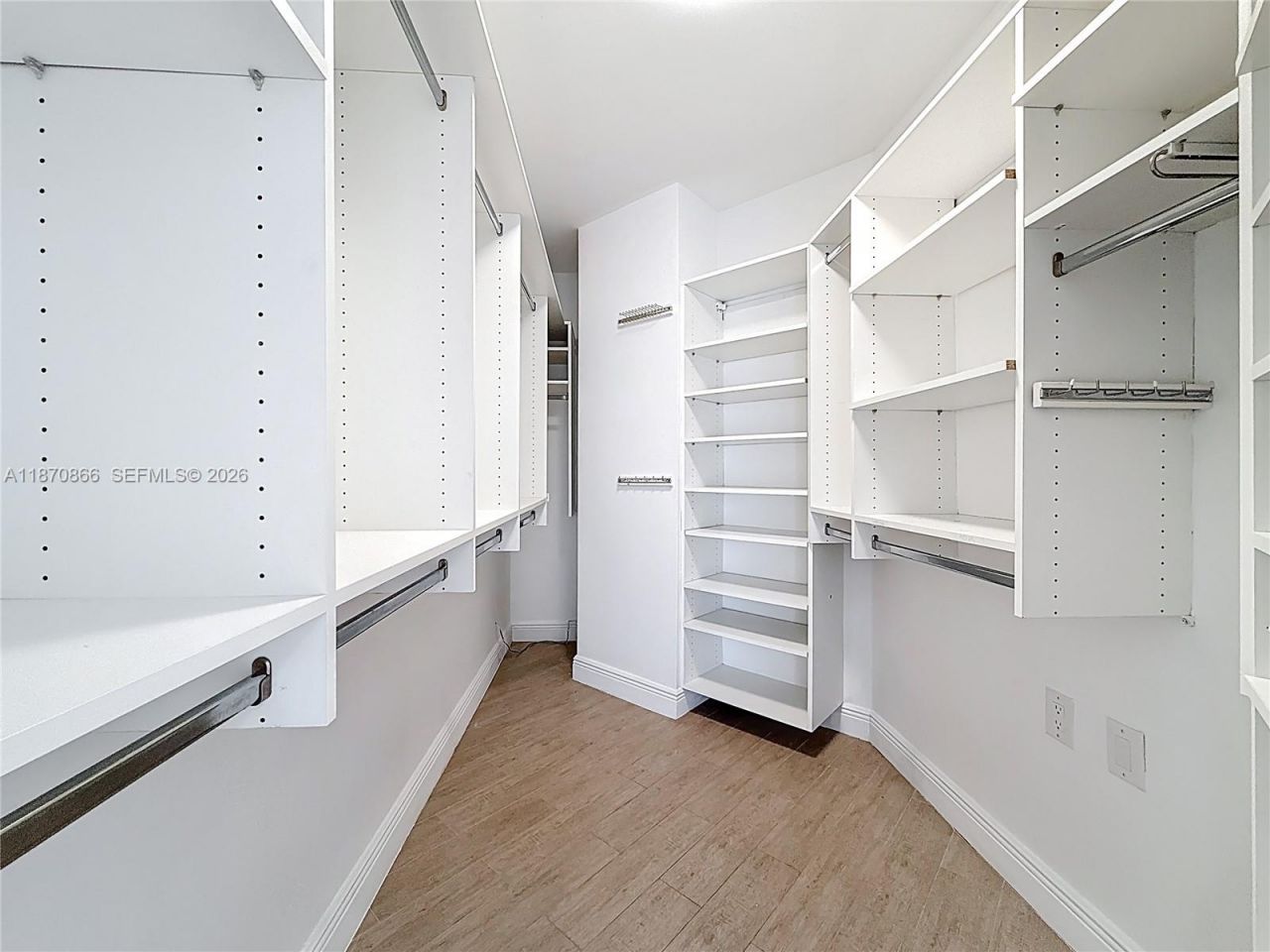 2800 Island Blvd, Unit 902, Aventura, FL 33160 Photo