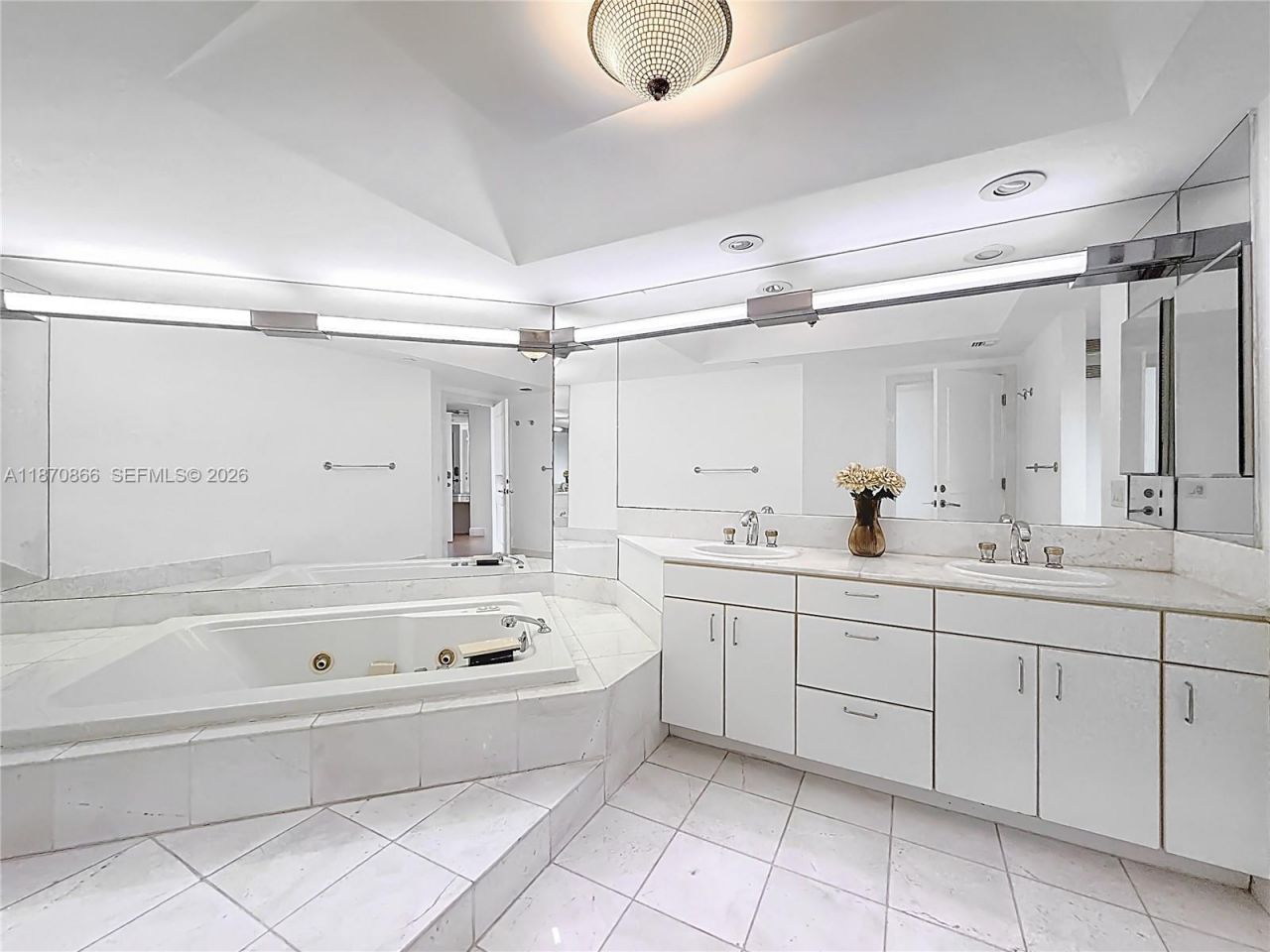 2800 Island Blvd, Unit 902, Aventura, FL 33160 Photo