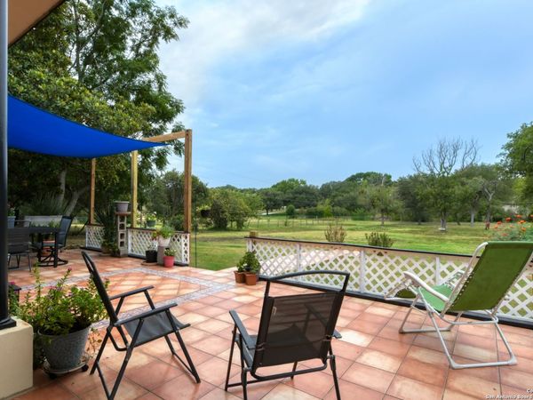 510 Rudeloff, Seguin, TX 78155