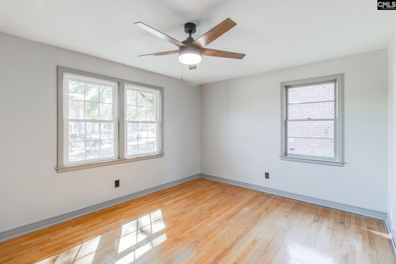 908 B Avenue Photo 22