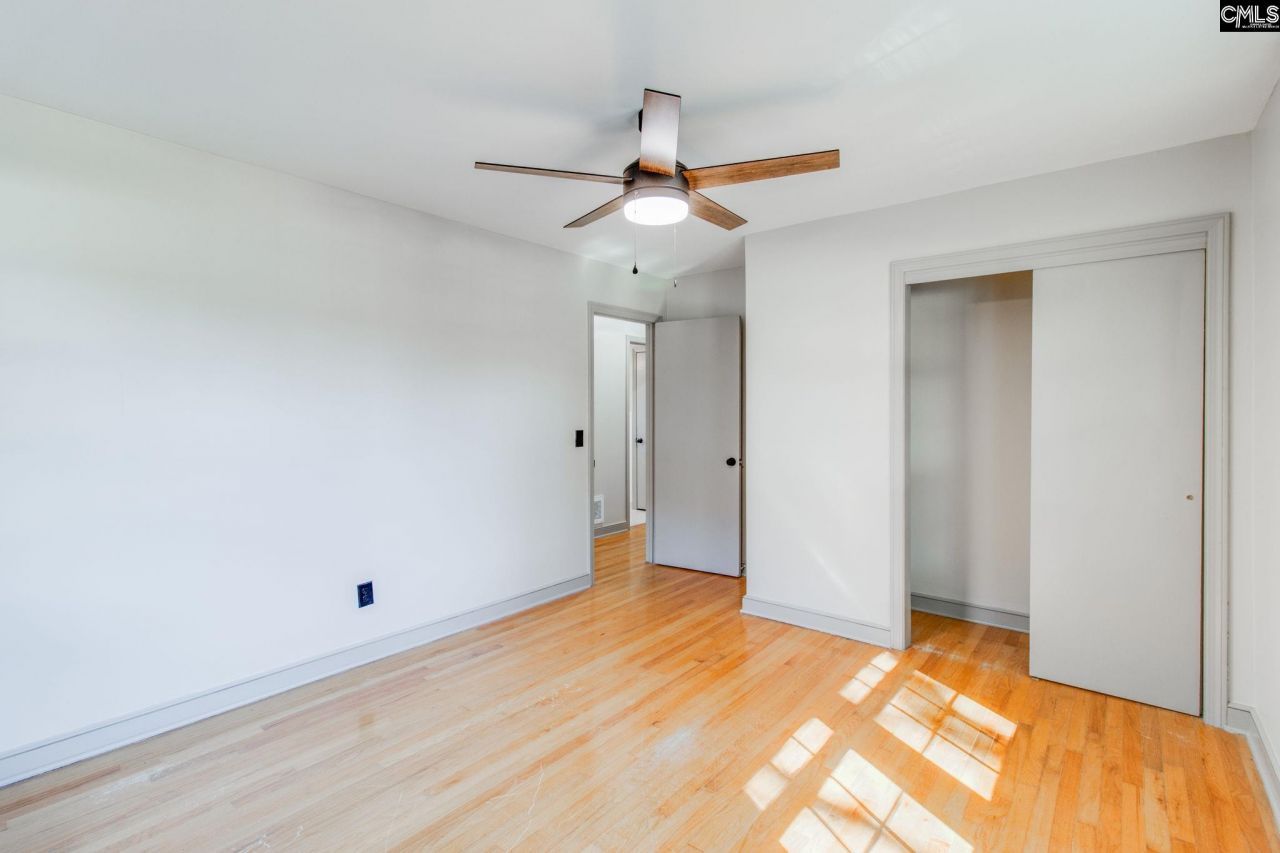 908 B Avenue Photo 23