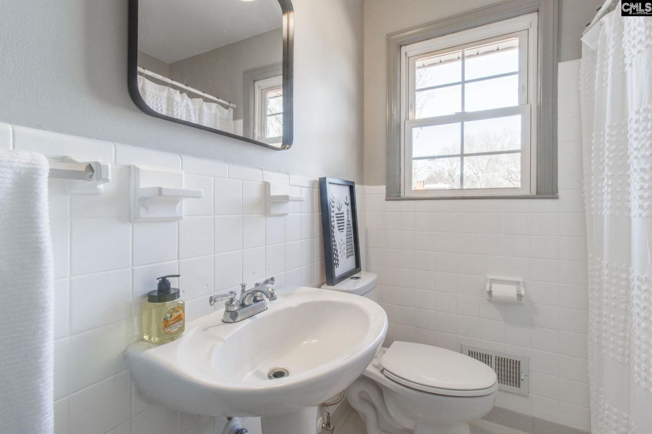 908 B Avenue Photo 24