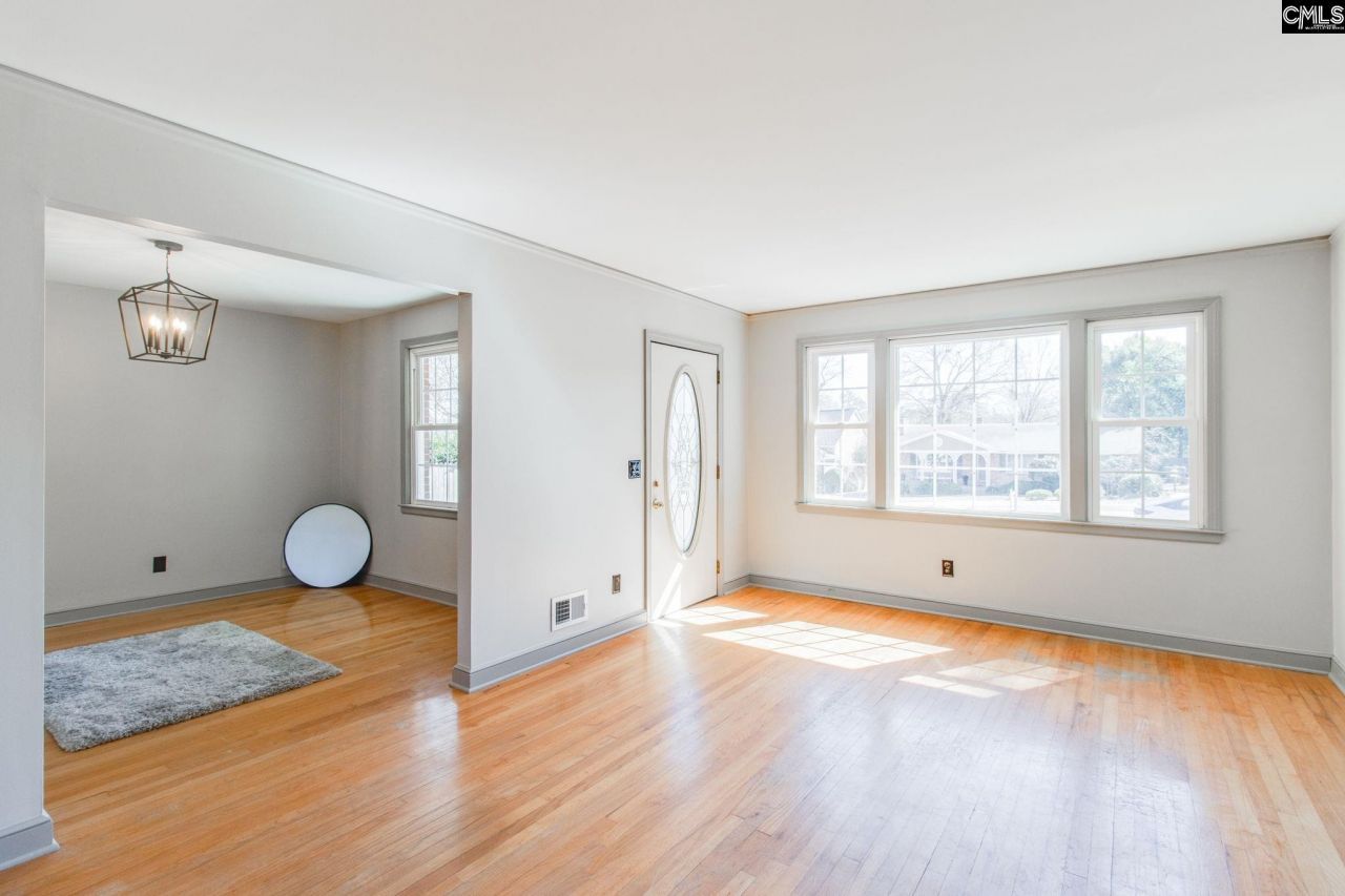 908 B Avenue Photo 7