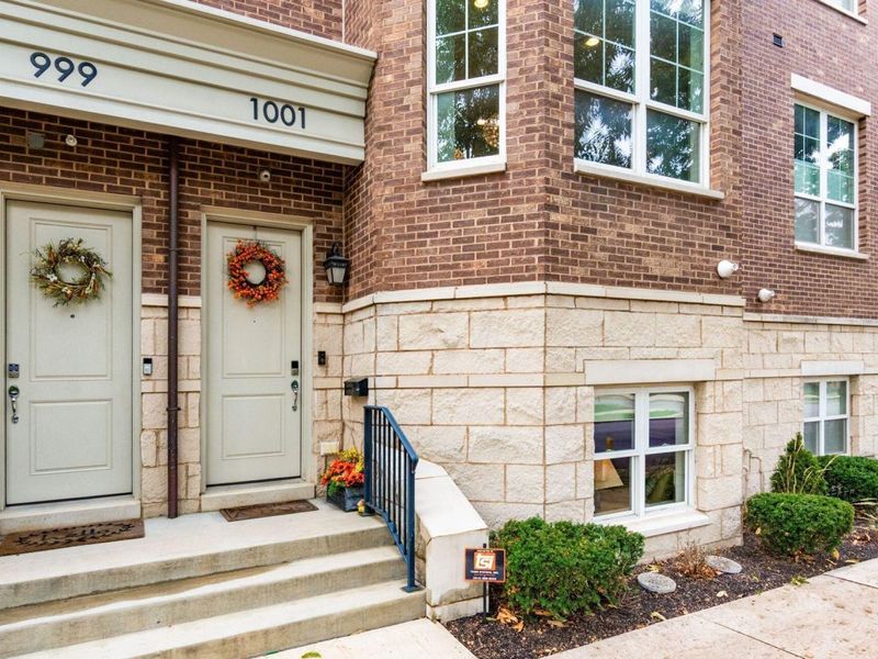 1001 Dennison Avenue, Columbus, OH 43201 Photo 3