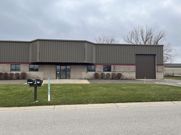 38 Veterans Drive, Unit 10, Holland, MI 49423