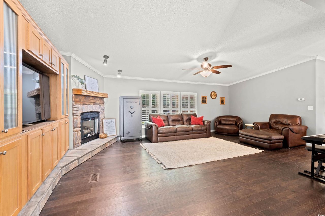 183 Sing Ave. Photo 2