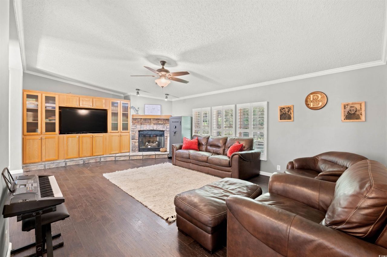 183 Sing Ave. Photo 3