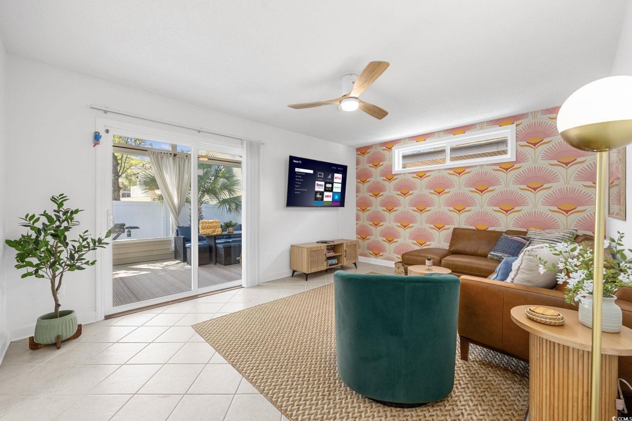 104 Ash St. Photo 12