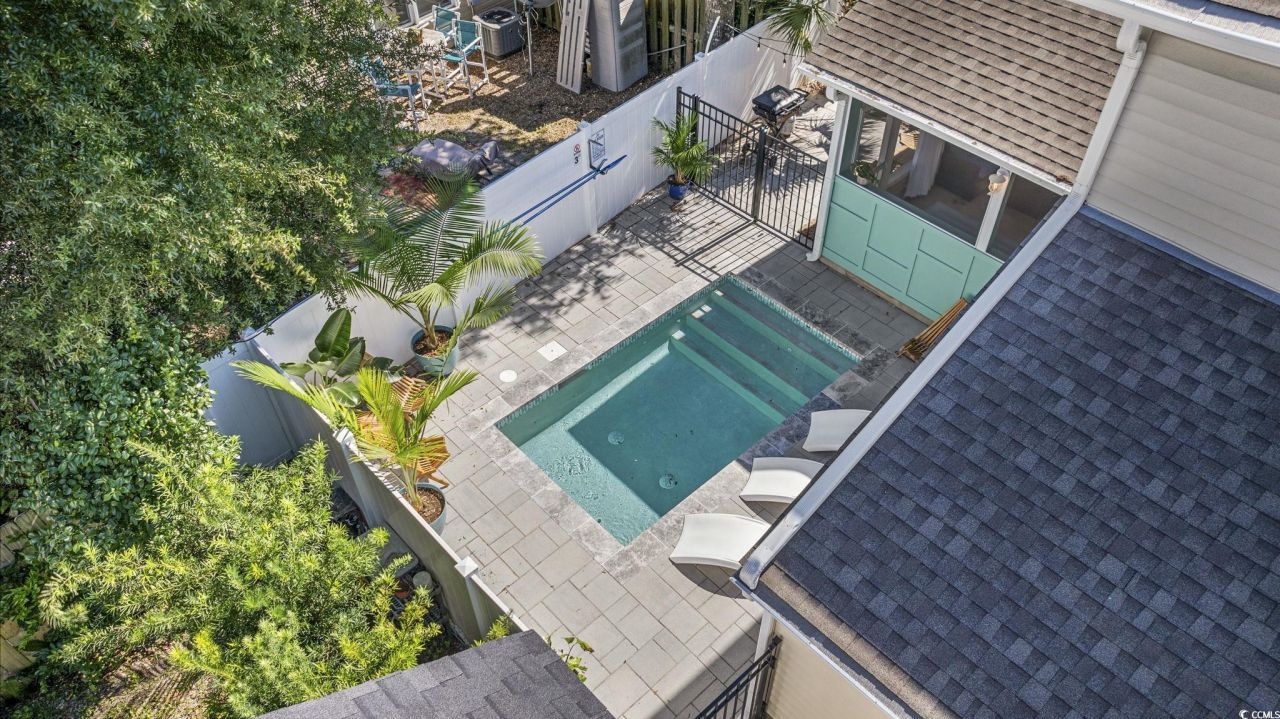 104 Ash St. Photo 35