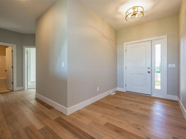 124 Shiloh Vista Avenue, Urbana, IA 52345