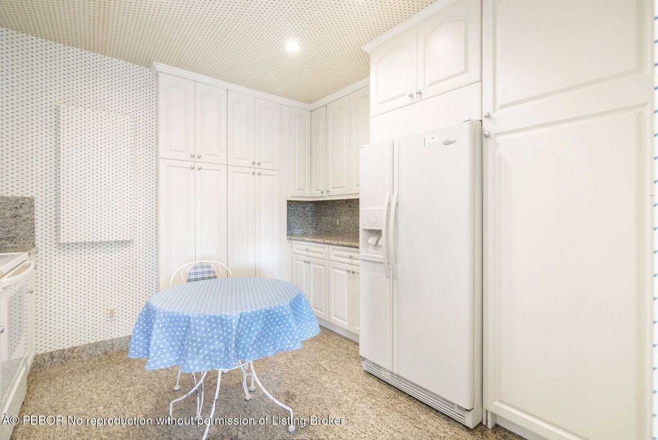 44 Cocoanut Row, Unit 227B, Palm Beach, FL 33480 Photo