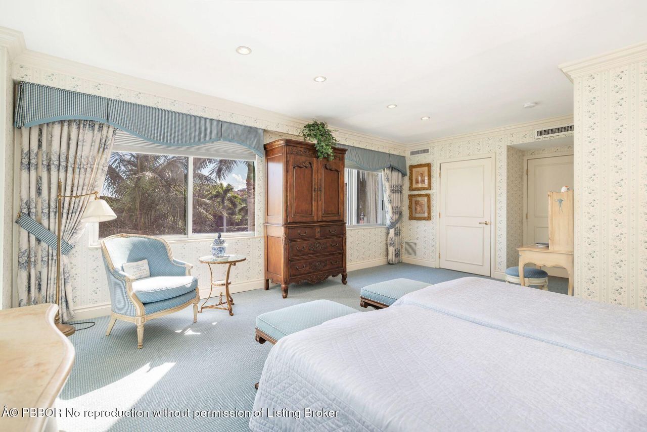 44 Cocoanut Row, Unit 227B, Palm Beach, FL 33480 Photo