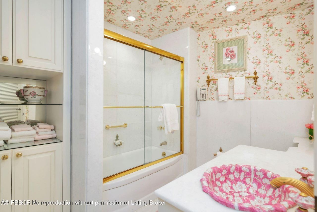 44 Cocoanut Row, Unit 227B, Palm Beach, FL 33480 Photo