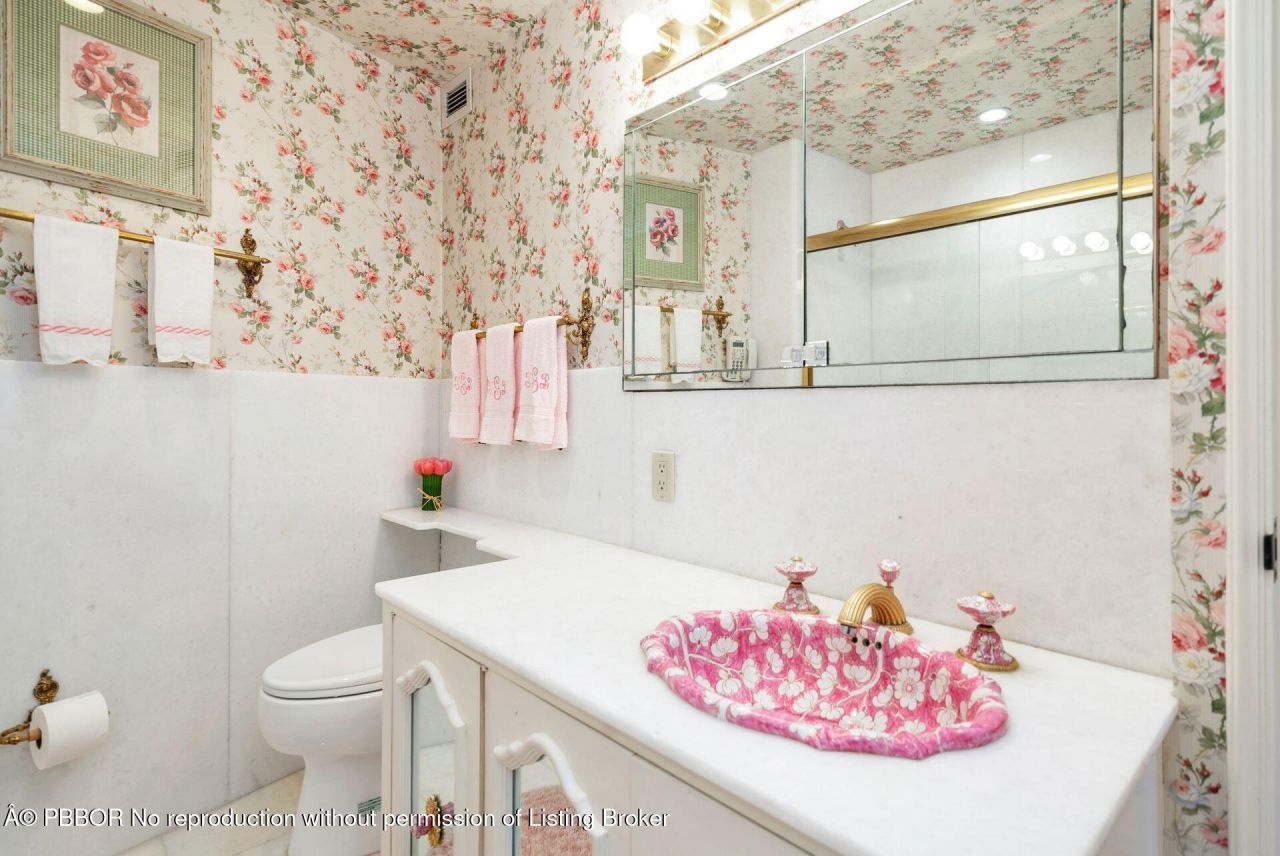 44 Cocoanut Row, Unit 227B, Palm Beach, FL 33480 Photo