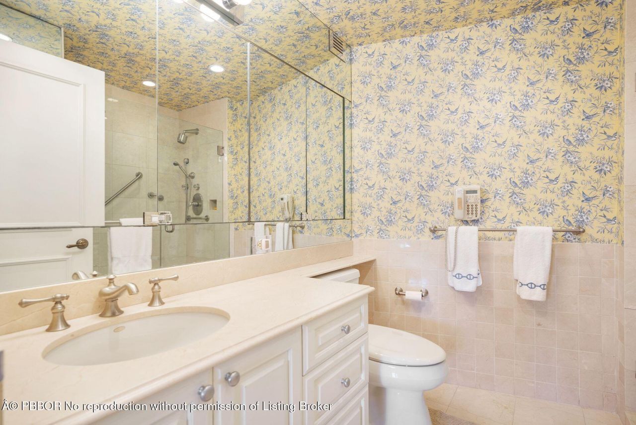 44 Cocoanut Row, Unit 227B, Palm Beach, FL 33480 Photo
