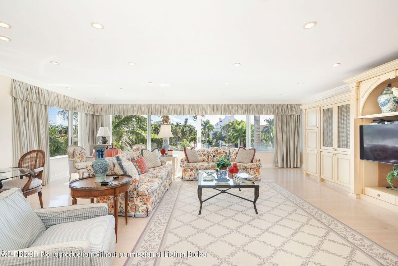 44 Cocoanut Row, Unit 227B, Palm Beach, FL 33480 Photo