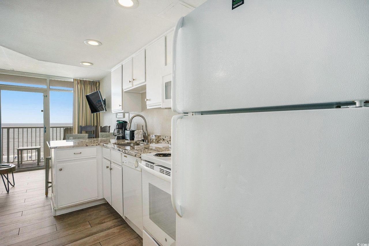 161 Seawatch Dr. Photo 9