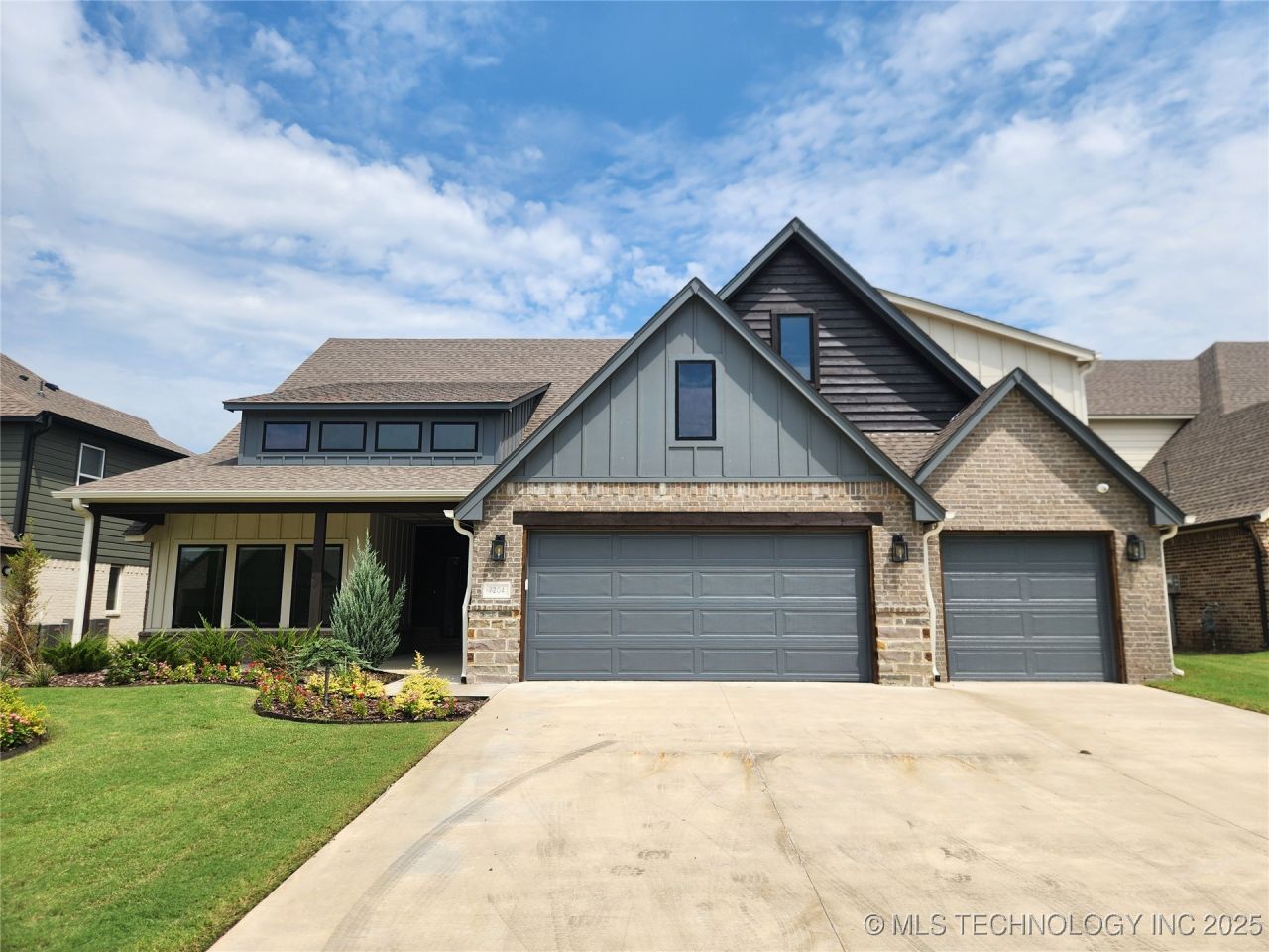 7204 E Oakland Street, Broken Arrow, OK 74014 Main Photo