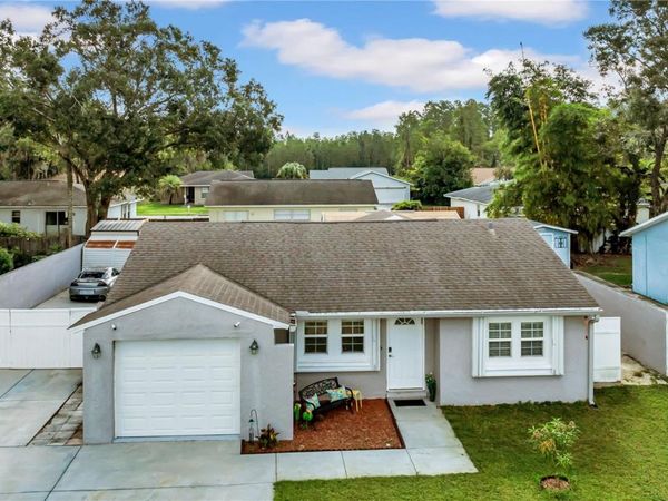 1352 FOXWOOD DRIVE, LUTZ, FL 33549