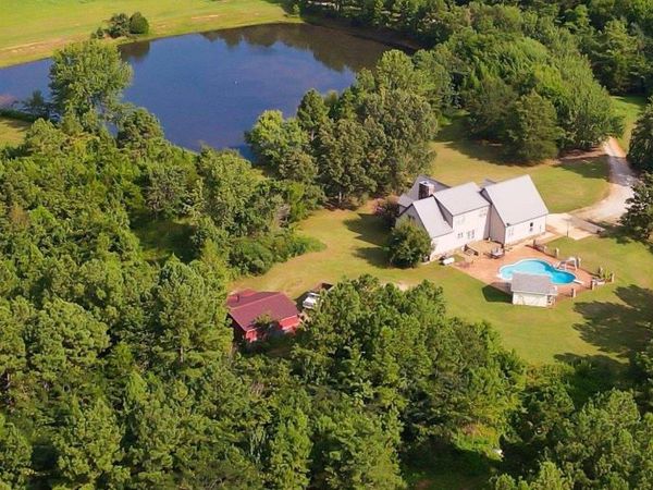 36 Rice Road, Laceys Spring, AL 35754