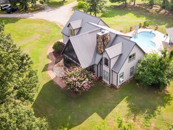 36 Rice Road, Laceys Spring, AL 35754