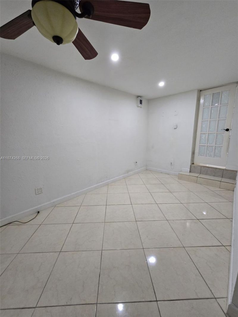 110 W 53rd St, Hialeah, FL 33012 Photo