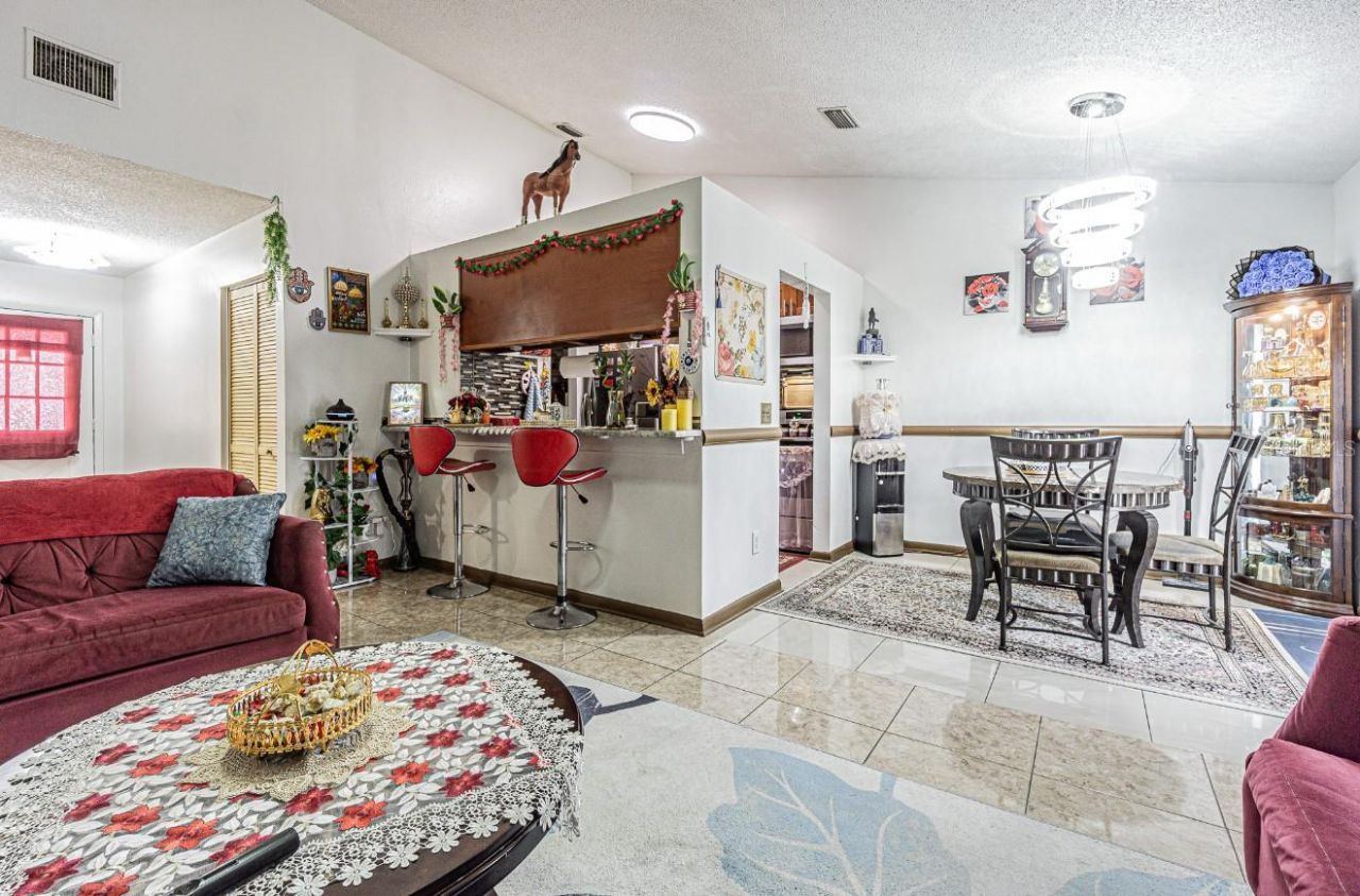 8210 Clermont Street, Tampa, FL 33637 Photo