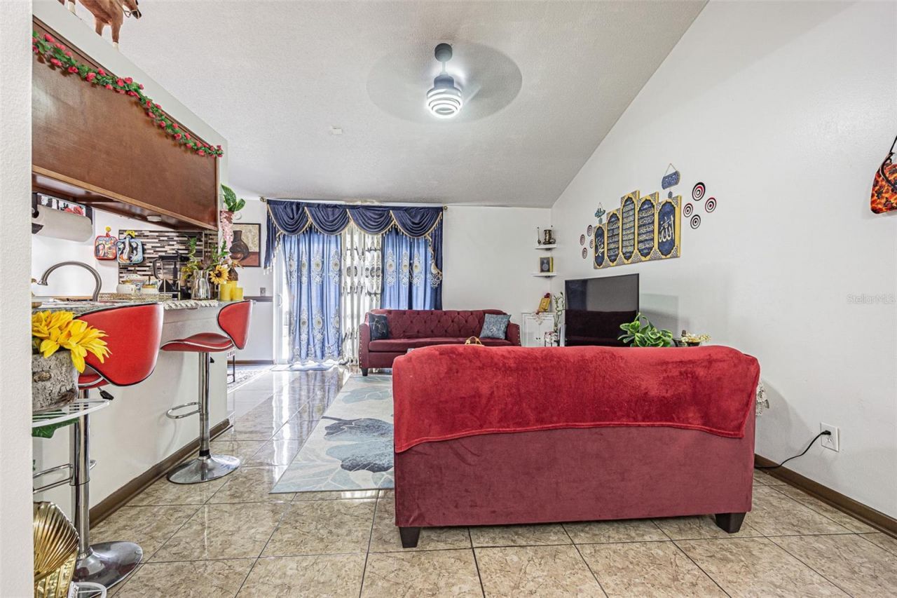 8210 Clermont Street, Tampa, FL 33637 Photo