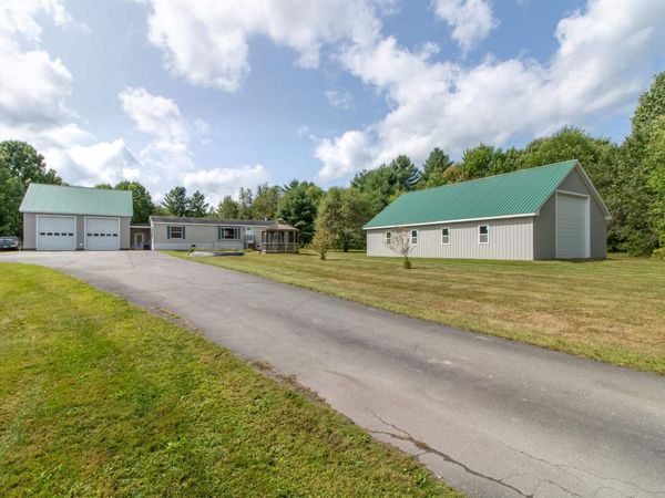 99 River Road, Irasburg, VT 05845