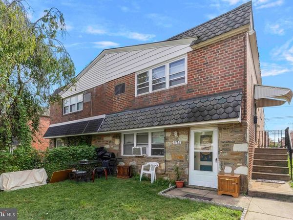 2162 STRAHLE STREET, PHILADELPHIA, PA 19152