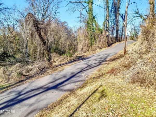 311 Bedford Ave, Knoxville, TN 37914