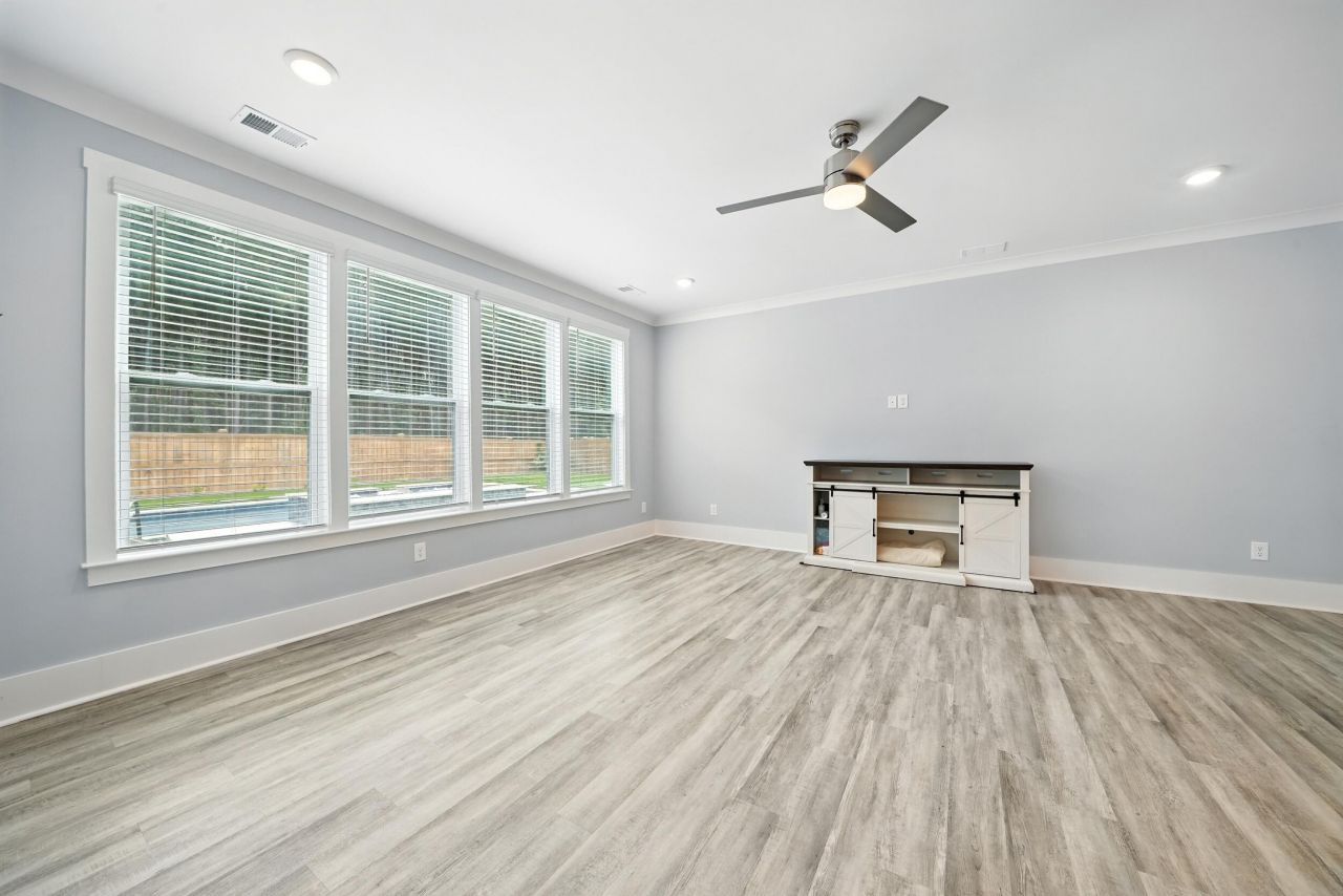 1351 Homecoming Boulevard Photo 9