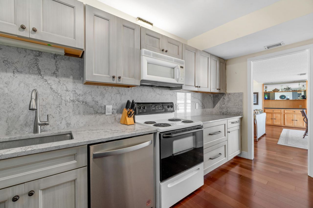 2780 S Ocean Boulevard, Unit 612, Palm Beach, FL 33480 Photo