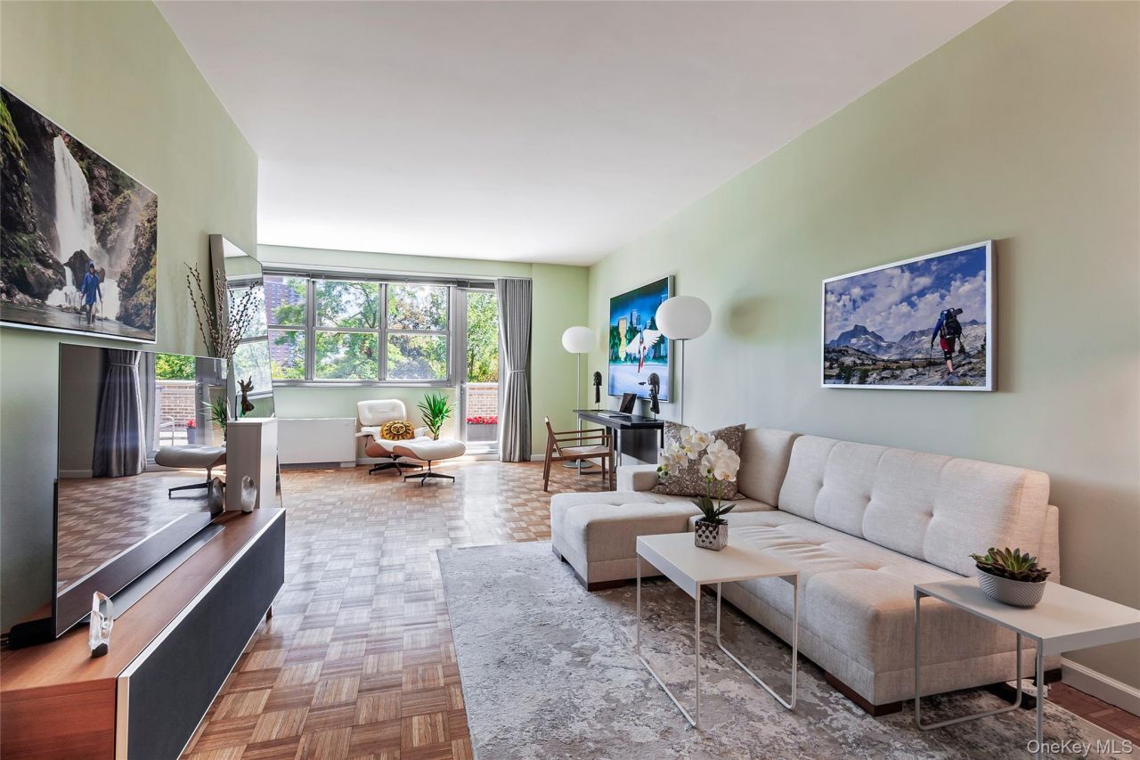 555 Kappock Street, Unit 1R, Bronx, NY 10463 Main Photo