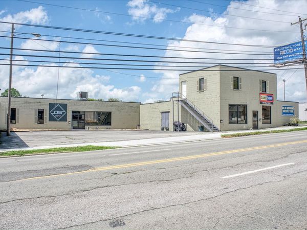 215 S Jefferson Ave, Cookeville, TN 38501