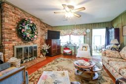 404 13th Ave. S photo 4