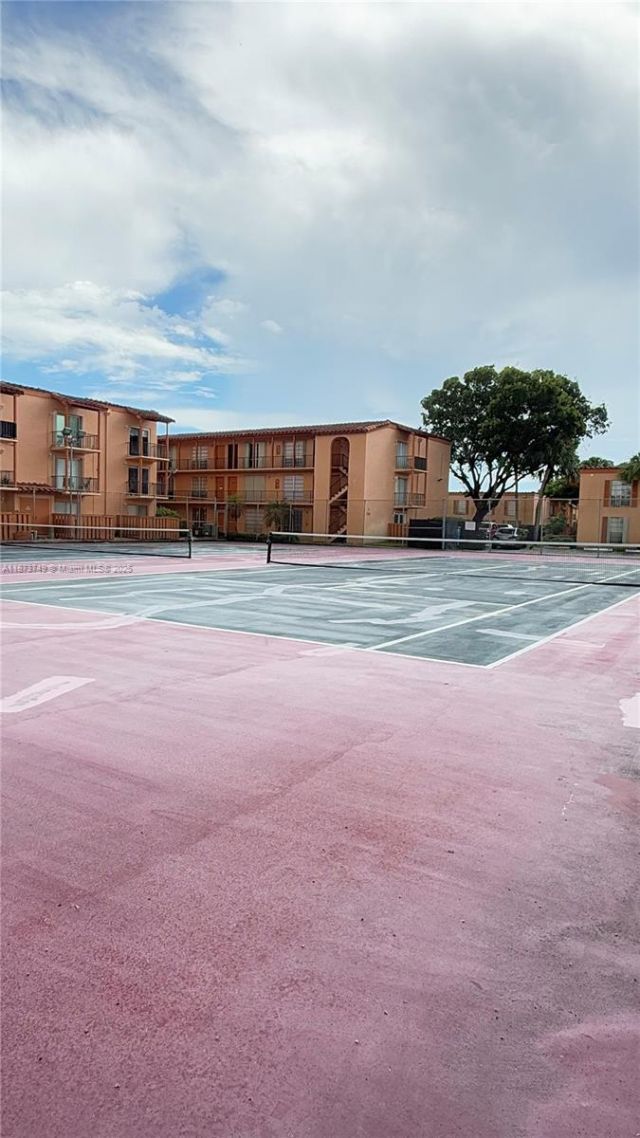 7121 Miami Lakes Dr, Unit Q8, Miami Lakes, FL 33014 Photo