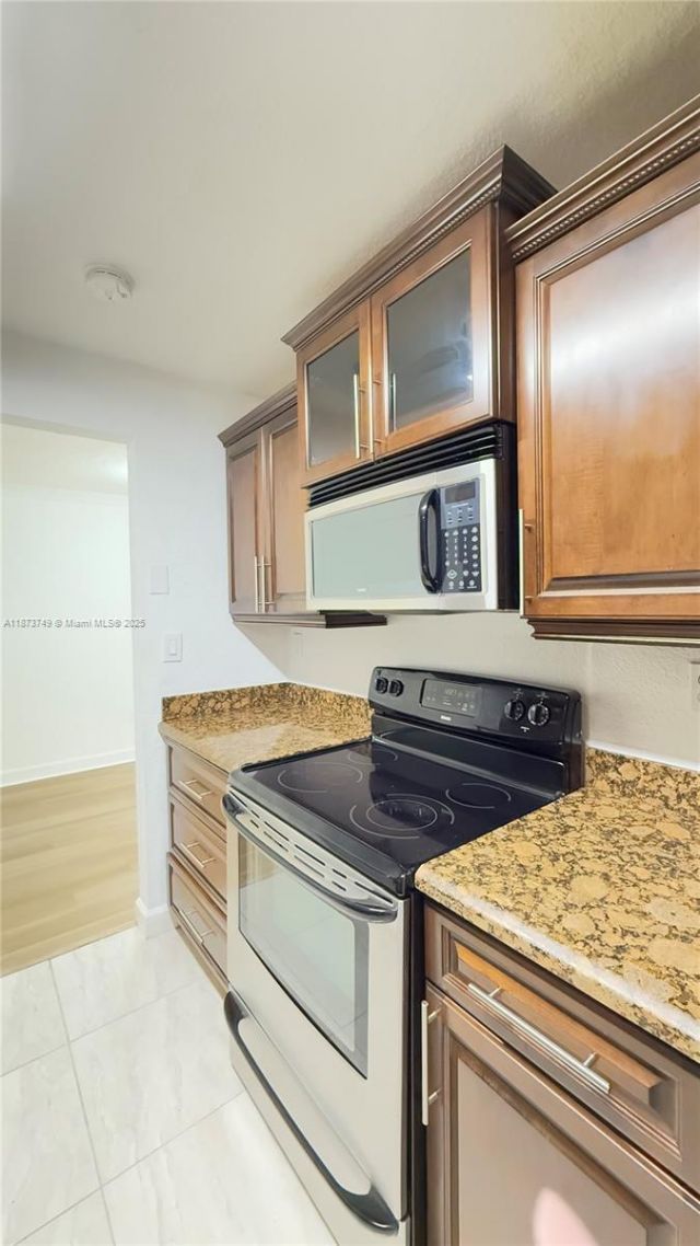 7121 Miami Lakes Dr, Unit Q8, Miami Lakes, FL 33014 Photo