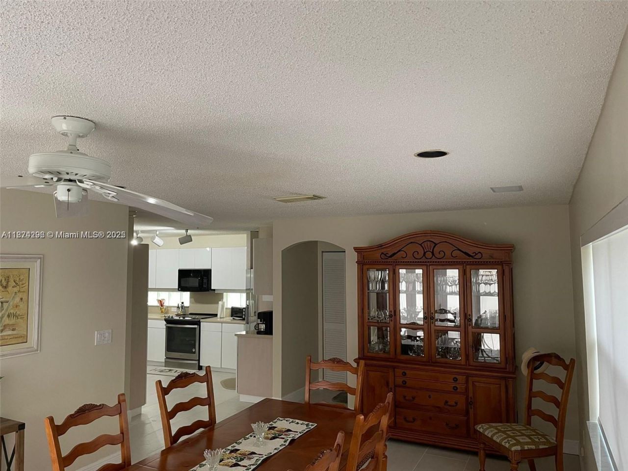 1095 Weeping Willow Way, Hollywood, FL 33019 Photo