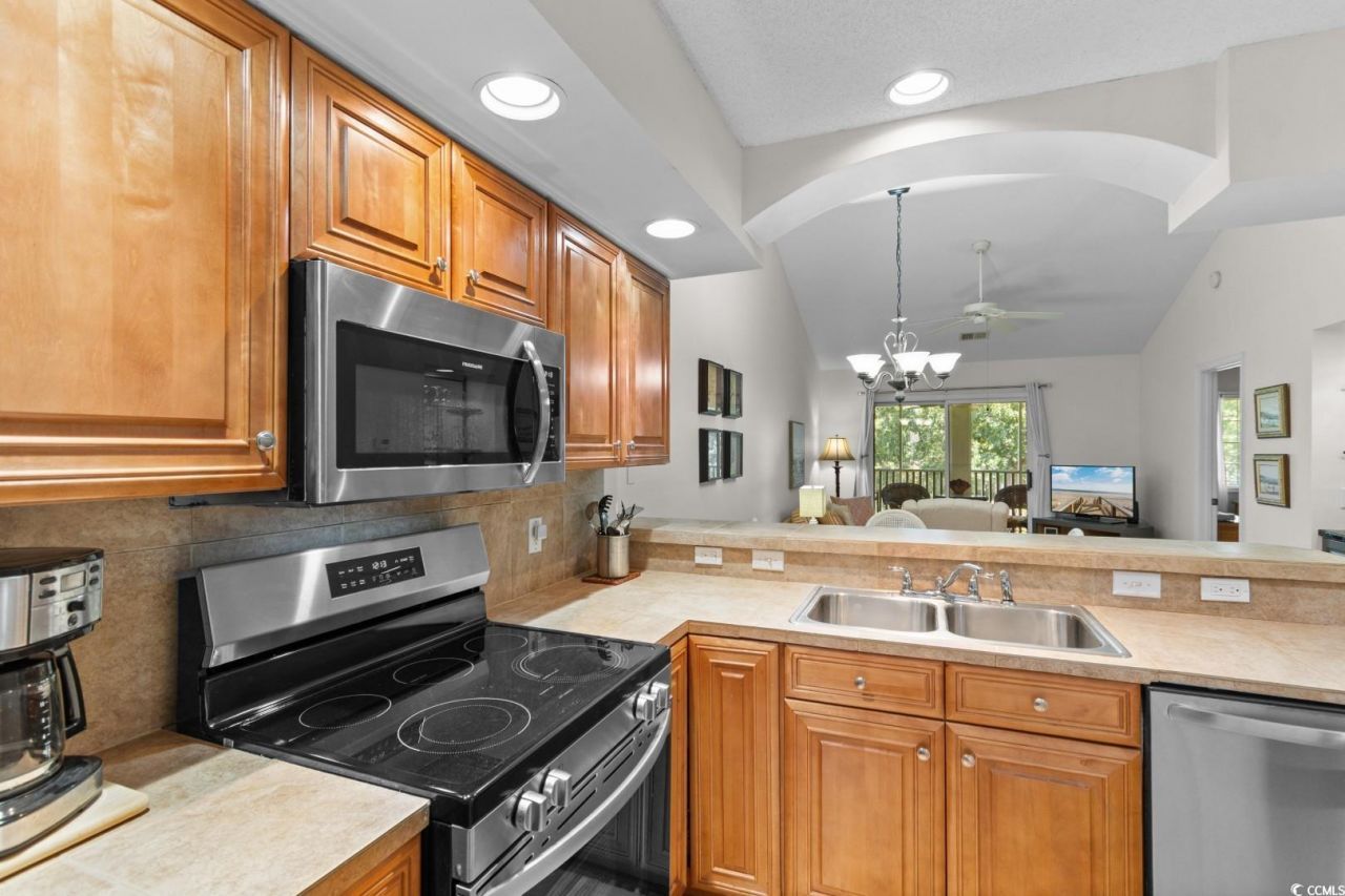 4420 East Port Blvd. Photo 9